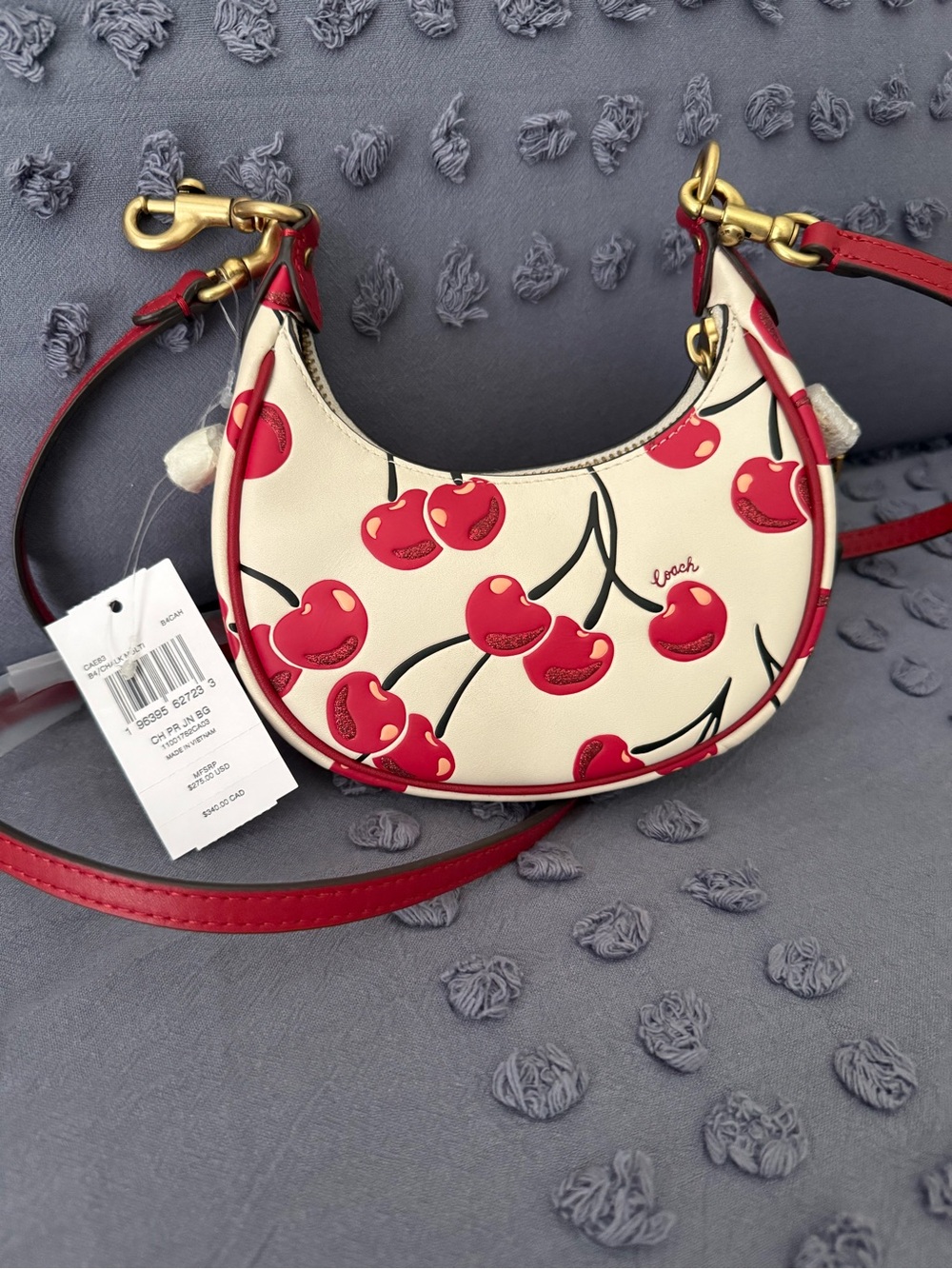 Coach Cherry-Print Jonie NWT - Picture 6 of 10